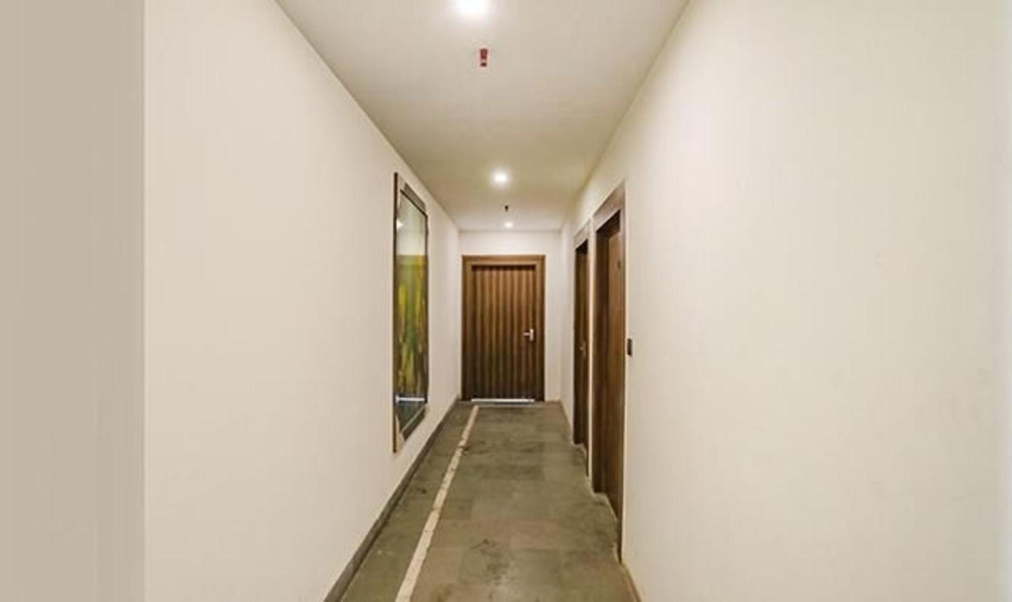 Fabhotel F9 Sector 58 Noida Esterno foto