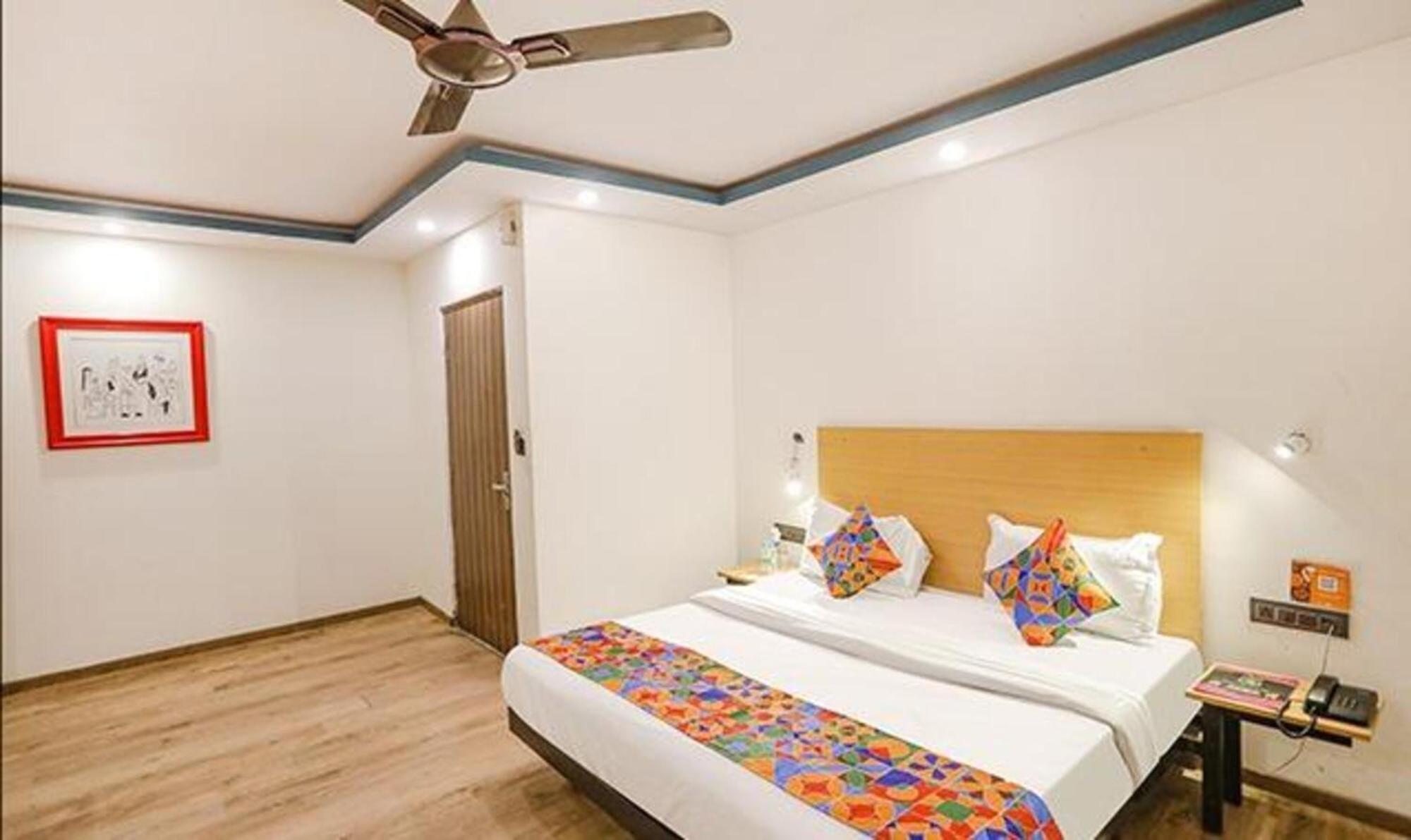 Fabhotel F9 Sector 58 Noida Esterno foto