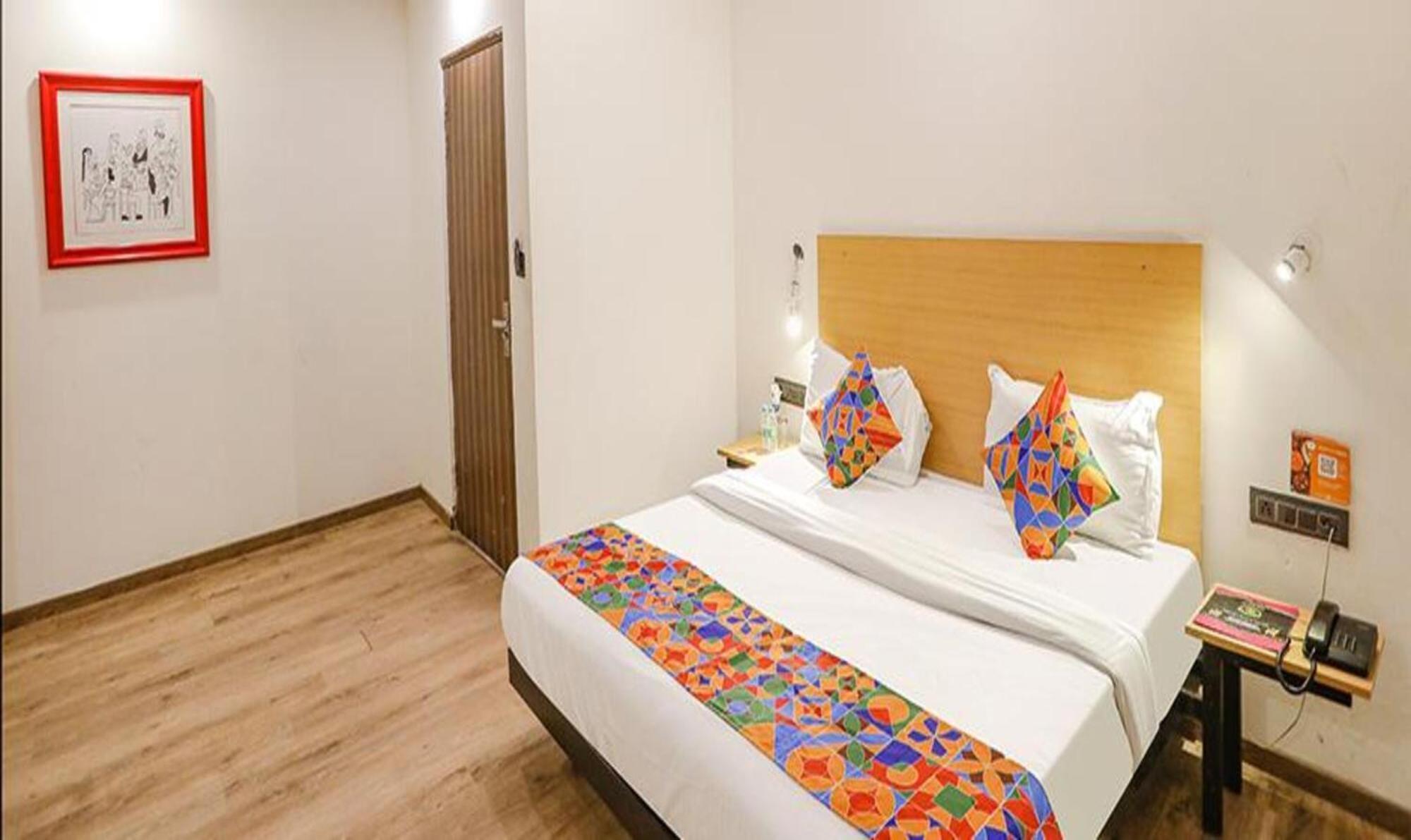 Fabhotel F9 Sector 58 Noida Esterno foto
